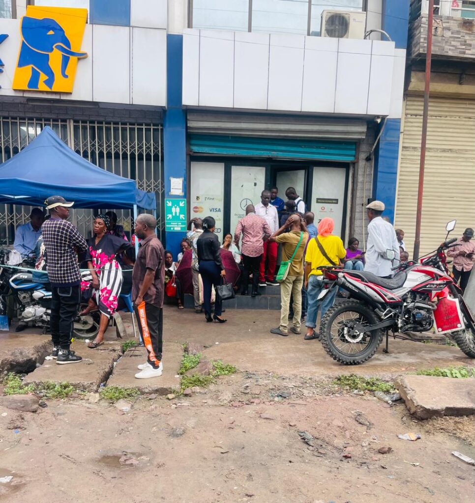 RDC : en cinq ans, le gouvernement a exécuté les dépenses de rémunération des agents publics en violation de la LOFIP (étude du CREFDL)