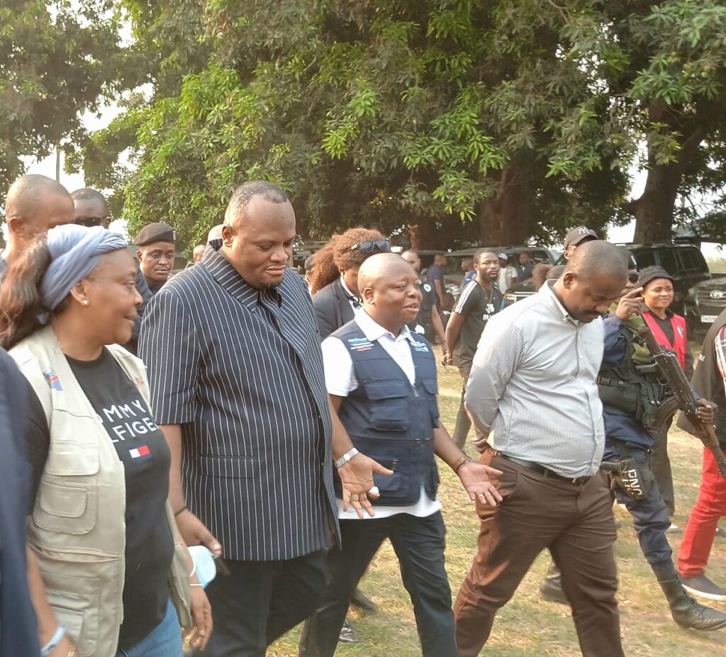 Soupçon de cas d’Ebola sur une embarcation au port Bende-Bende : Daniel Bumba appelle au calme