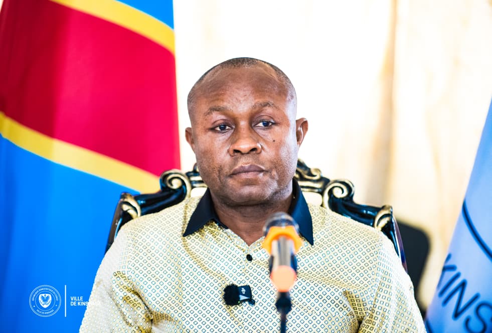 Kinshasa : l’hôtel de ville annonce le paiement de deux mois d’arriérés de salaires et la mécanisation imminente des nouvelles unités